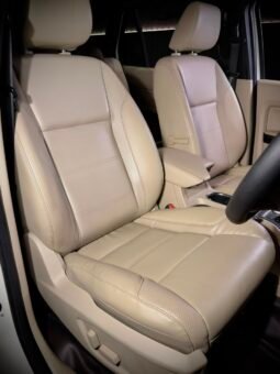 
										2024 Ford Endeavour Titanium 2.0 AT full									