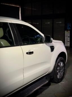 
										2024 Ford Endeavour Titanium 2.0 AT full									