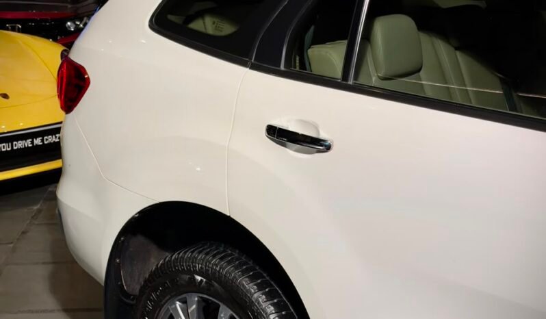 
								2024 Ford Endeavour Titanium 2.0 AT full									