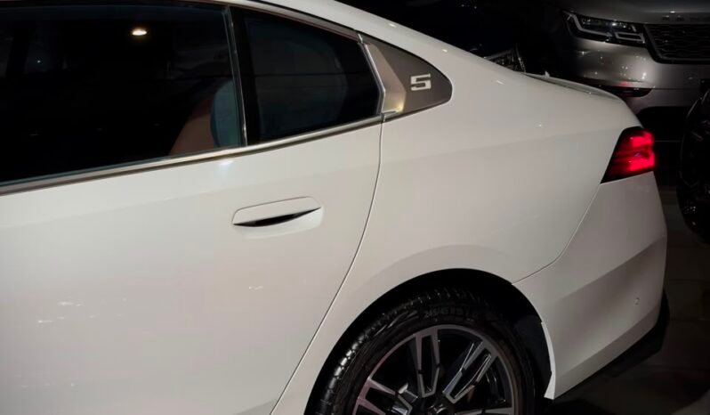 
								2026 BMW 530Li M Sport full									
