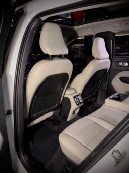 
										2022 Volvo XC40 B4 Petrol full									