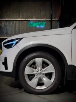 
										2022 Volvo XC40 B4 Petrol full									
