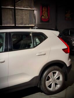 
										2022 Volvo XC40 B4 Petrol full									