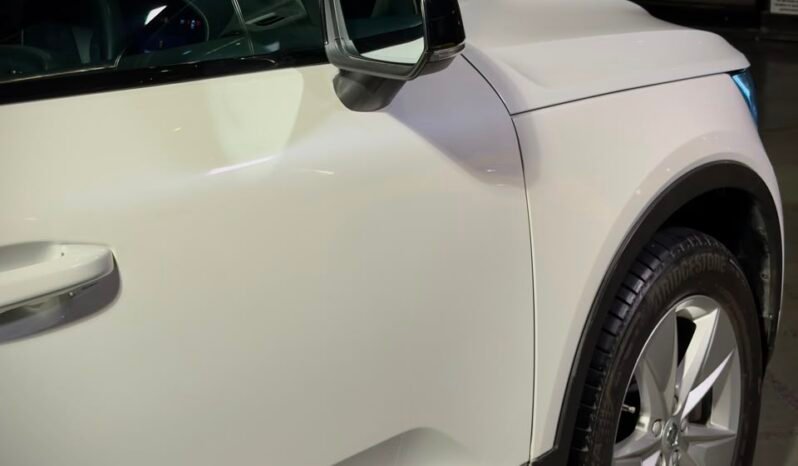 
								2022 Volvo XC40 B4 Petrol full									