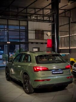 
										2023 Audi Q5 45 TFSI Technology Quattro full									
