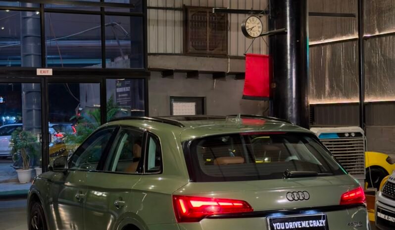 
								2023 Audi Q5 45 TFSI Technology Quattro full									