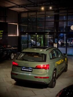 
										2023 Audi Q5 45 TFSI Technology Quattro full									
