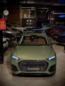 
										2023 Audi Q5 45 TFSI Technology Quattro full									