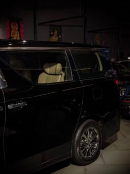 
										2023 Toyota Vellfire Executive Lounge full									