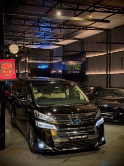 
										2023 Toyota Vellfire Executive Lounge full									