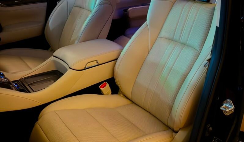 
								2023 Toyota Vellfire Executive Lounge full									