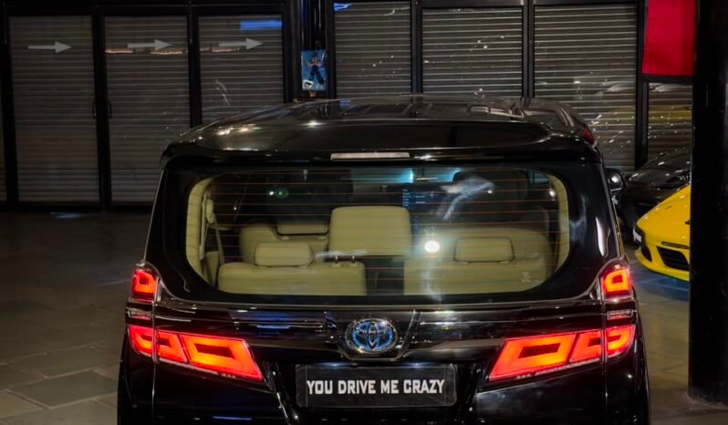 
								2023 Toyota Vellfire Executive Lounge full									
