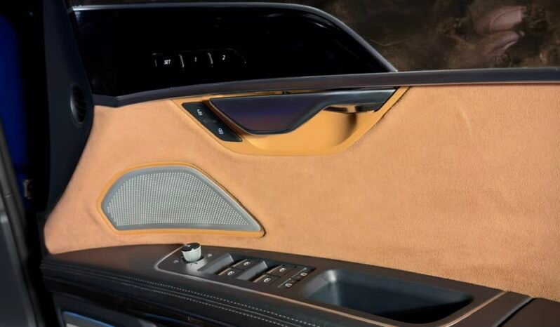 
								2020 Audi A8L 55 TFSI Technology full									