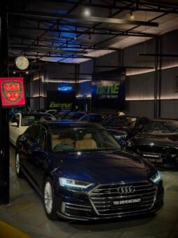 
										2020 Audi A8L 55 TFSI Technology full									