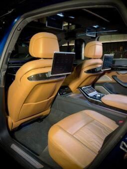 
										2020 Audi A8L 55 TFSI Technology full									
