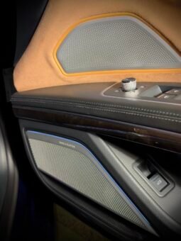 
										2020 Audi A8L 55 TFSI Technology full									
