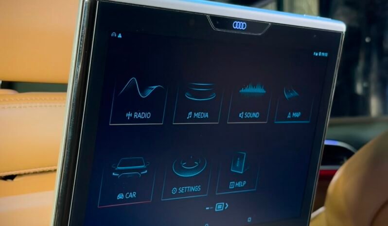 
								2020 Audi A8L 55 TFSI Technology full									