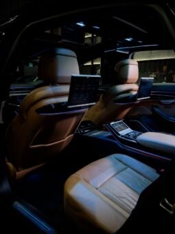
										2020 Audi A8L 55 TFSI Technology full									