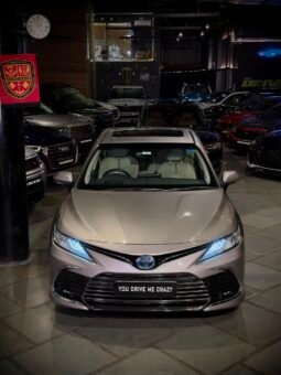 
										2023 Toyota Camry Hybrid full									