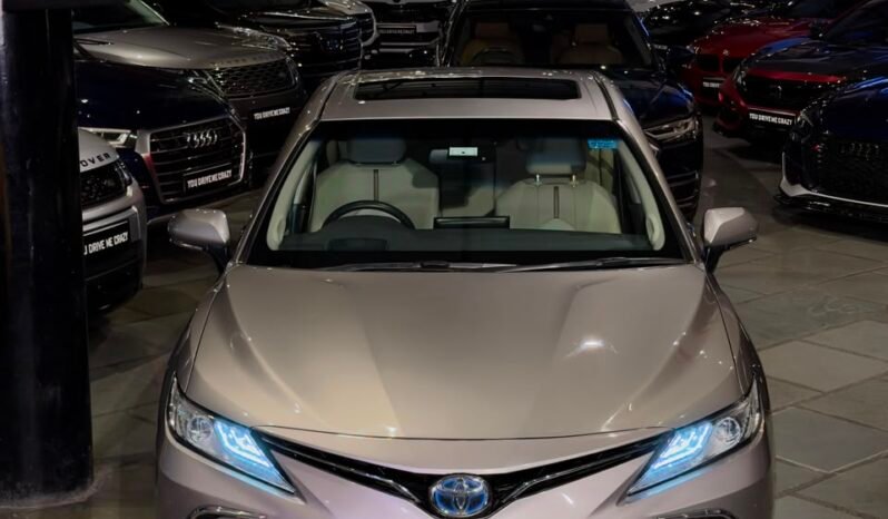
								2023 Toyota Camry Hybrid full									