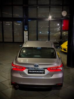 
										2023 Toyota Camry Hybrid full									