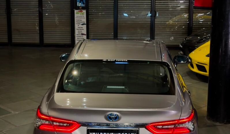 
								2023 Toyota Camry Hybrid full									