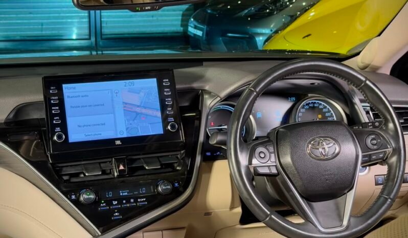 
								2023 Toyota Camry Hybrid full									