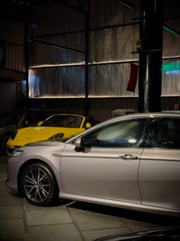 
										2023 Toyota Camry Hybrid full									