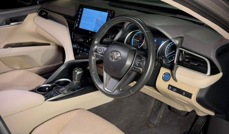 
								2023 Toyota Camry Hybrid full									