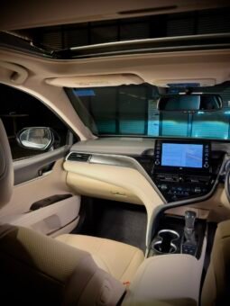 
										2023 Toyota Camry Hybrid full									