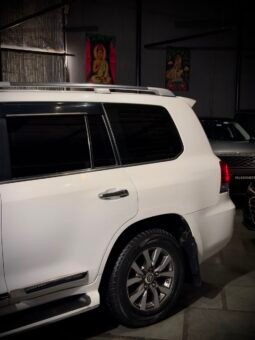 2017 Toyota Land Cruiser LC200 VX V8