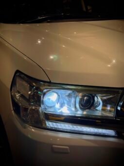 
										2017 Toyota Land Cruiser LC200 VX V8 full									