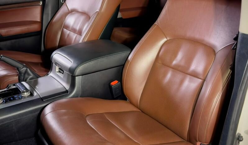 
								2017 Toyota Land Cruiser LC200 VX V8 full									