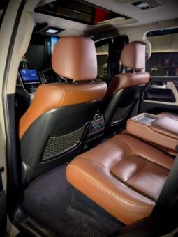
										2017 Toyota Land Cruiser LC200 VX V8 full									