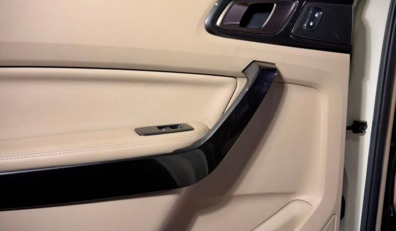 
								2021 Ford Endeavour Titanium 2.0 AT 4×2 (Facelift) full									
