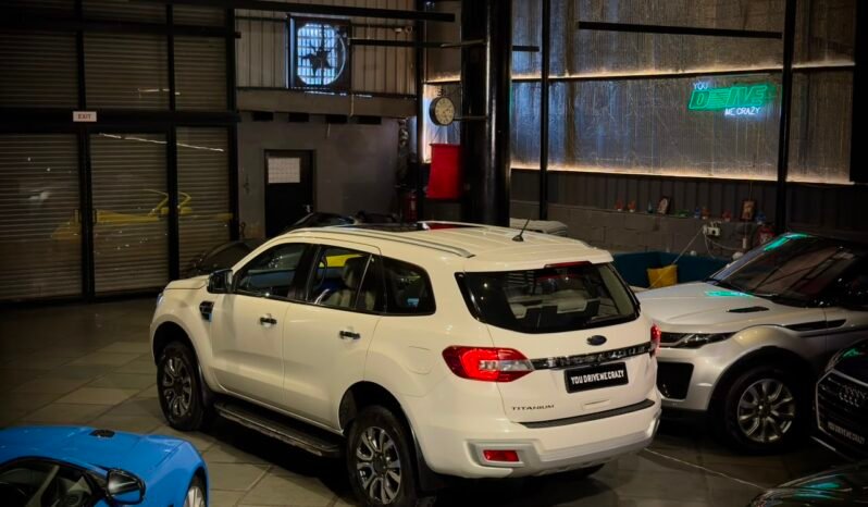 
								2021 Ford Endeavour Titanium 2.0 AT 4×2 (Facelift) full									