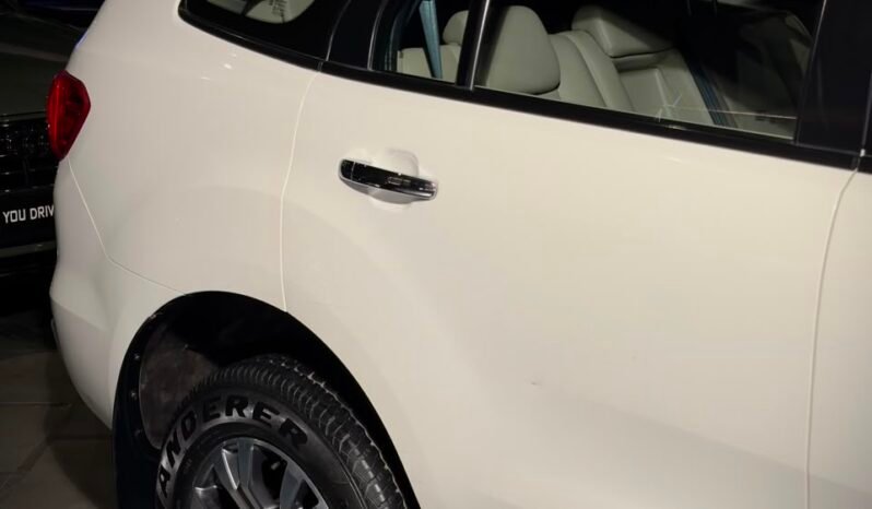 
								2021 Ford Endeavour Titanium 2.0 AT 4×2 (Facelift) full									
