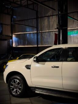
										2021 Ford Endeavour Titanium 2.0 AT 4×2 (Facelift) full									