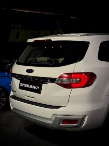 2021 Ford Endeavour Titanium 2.0 AT 4×2 (Facelift)