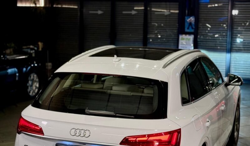 
								2024 Audi Q5 45 TFSI Quattro Technology full									