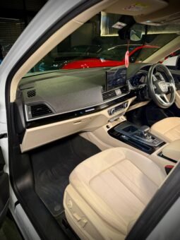 
										2024 Audi Q5 45 TFSI Quattro Technology full									