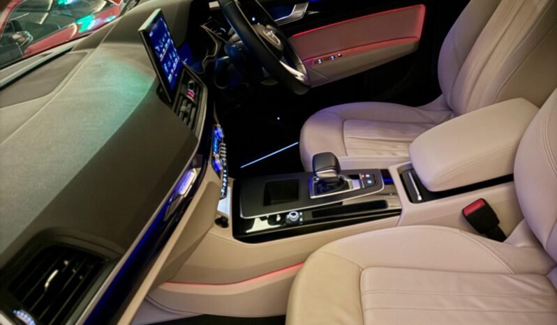 
								2024 Audi Q5 45 TFSI Quattro Technology full									