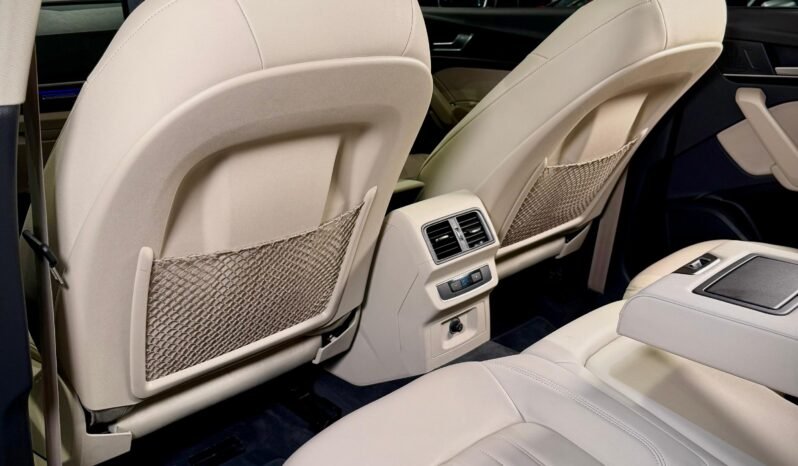 
								2024 Audi Q5 45 TFSI Quattro Technology full									