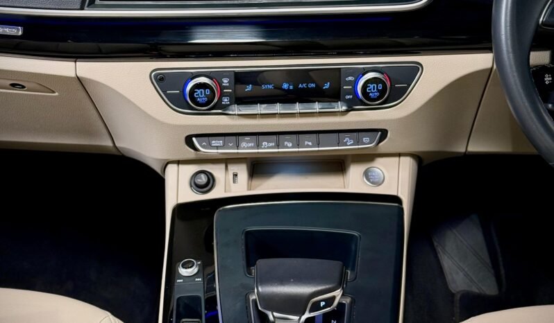 
								2024 Audi Q5 45 TFSI Quattro Technology full									
