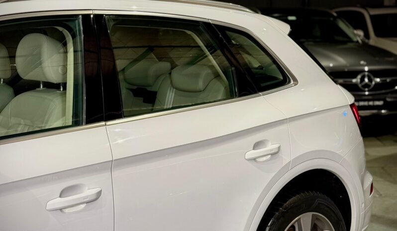 
								2024 Audi Q5 45 TFSI Quattro Technology full									
