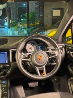 
										2020 Porsche Macan S full									