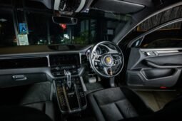 
										2020 Porsche Macan S full									
