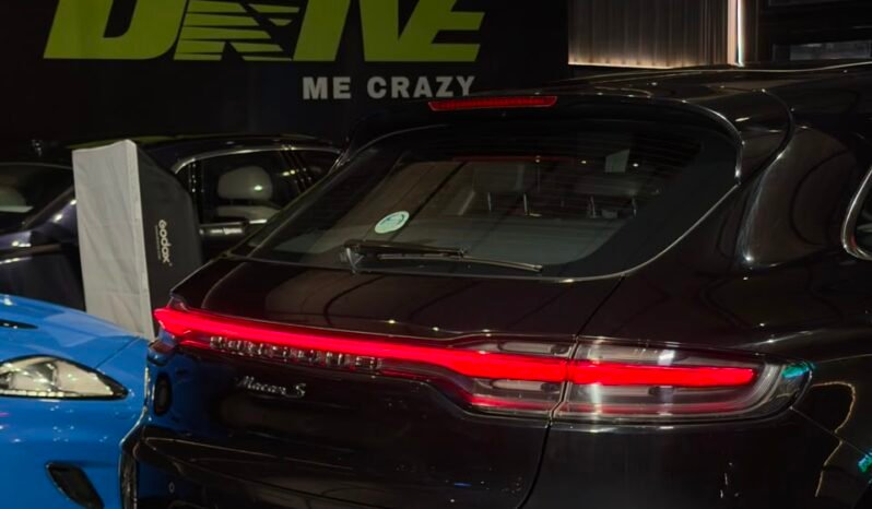 
								2020 Porsche Macan S full									