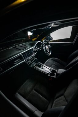 
										2020 Porsche Macan S full									