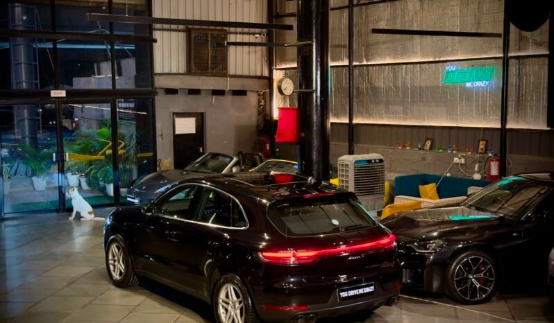 
								2020 Porsche Macan S full									